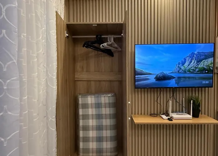 Mivela Charming Staycation With Netflix *